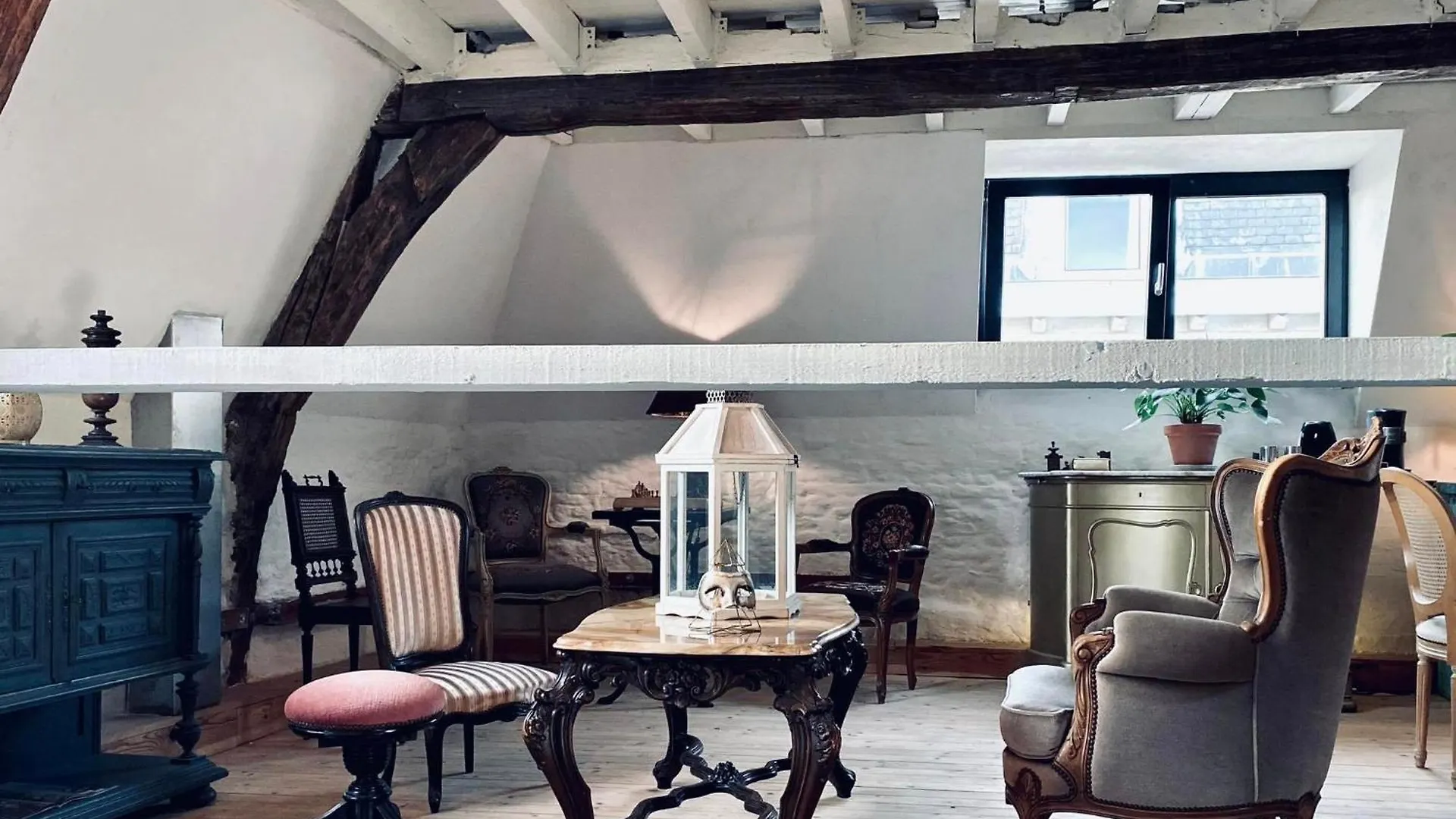 Mystic'S Lodge Antwerpen 0*,